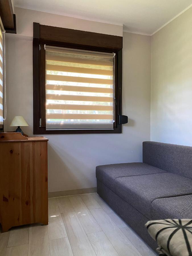 Zefir Domek Nr 5 ดอมกี ภายนอก รูปภาพ